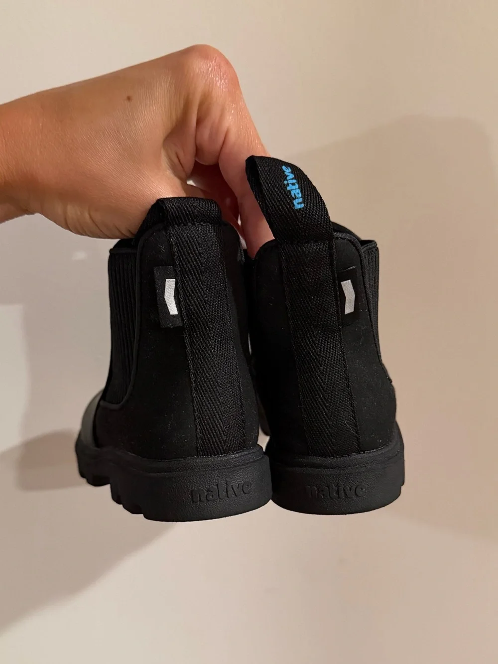 NWOT native walker/toddler chelsea boots black - classic slip on ankle boot